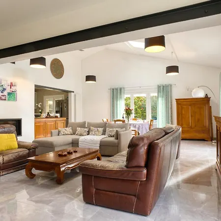 فيلة Exceptionnelle Maison Familiale Avec Piscine *
