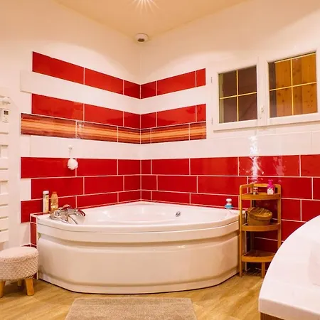 Exceptionnelle Maison Familiale Avec Piscine